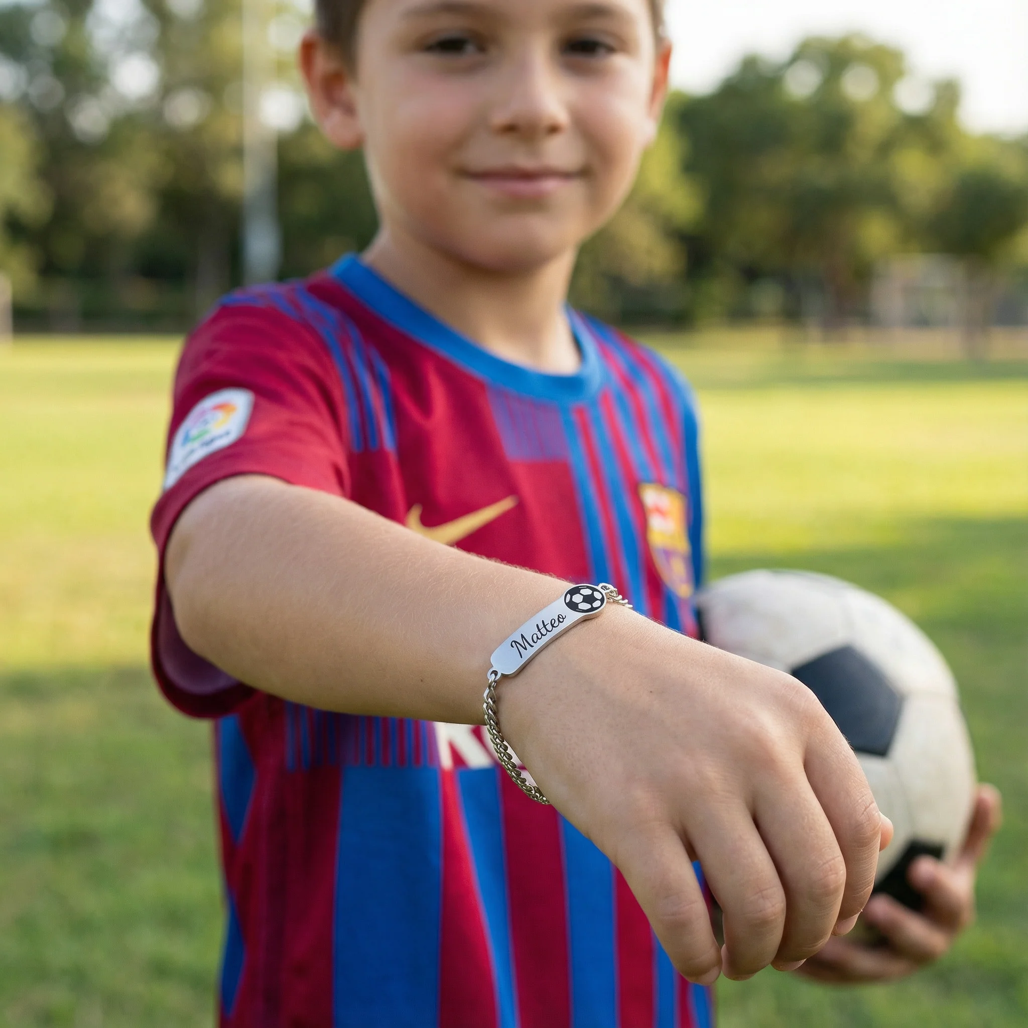 Kiddo Bracelet: Football - Image 3